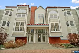 206 The Promenade 206, Edgewater, NJ 07020 - Photo 1