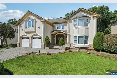 12 Summit Street, Englewood Cliffs, NJ 07632 - Photo 1