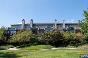 12 Carlyle Ct 412, Teaneck Township, NJ 07666 - Photo 1