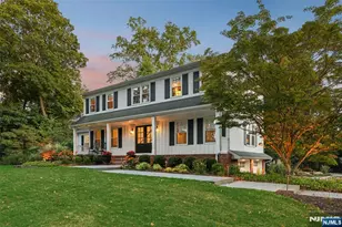 386 Brownstone Ct, Wyckoff Township, NJ 07481 - Photo 1