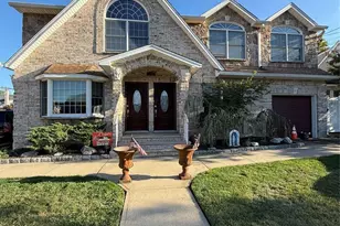 178 Lee St, Elmwood Park, NJ 07407 - Photo 1