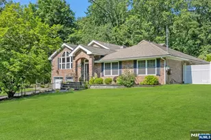 15 Oak Trail Rd, Hillsdale, NJ 07642 - Photo 1