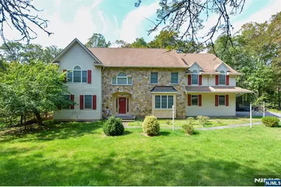 515 E Saddle River Road, Upper Saddle River, NJ 07458 - Photo 1