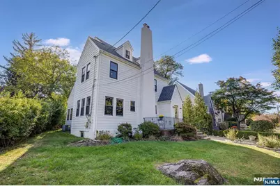 19 Harding Road, Glen Rock, NJ 07452 - Photo 1