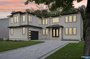 187 Crest Dr, Paramus, NJ 07652 - Photo 1