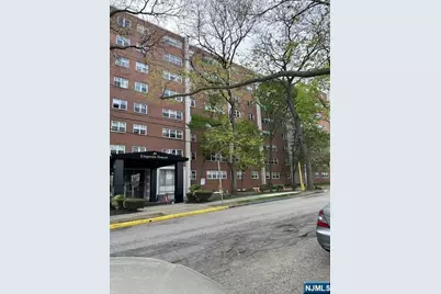 39 E 39th Street 2L #2L, Paterson, NJ 07514 - Photo 1