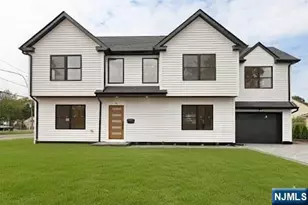 70 Greenwich St, Bergenfield, NJ 07621 - Photo 1