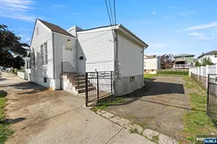 239 Hoyt St, Kearny, NJ 07032 - Photo 1
