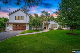 2 Reid Ct, Mahwah, NJ 07430 - Photo 1