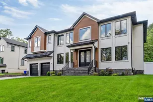 391 Harrison St, Paramus, NJ 07652 - Photo 1