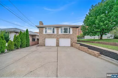 1027 Maple Avenue, Ridgefield, NJ 07657 - Photo 1