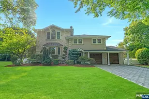 15 Burns Pl, Cresskill, NJ 07626 - Photo 1