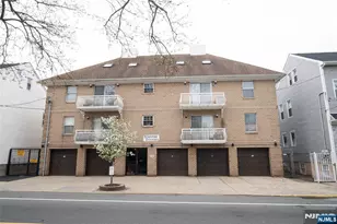 276 Walnut St, Newark, NJ 07105 - Photo 1