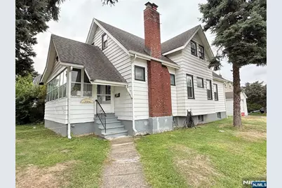 33 Delawanna Avenue, Clifton, NJ 07014 - Photo 1