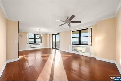 7855 Boulevard East 25B #25B, North Bergen, NJ 07047 - Photo 1