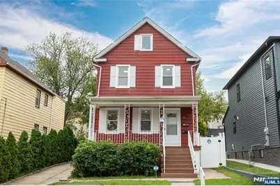 70 Hille Place, Ridgefield Park, NJ 07660 - Photo 1