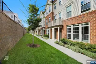 39 Arnold Dr, Wood Ridge, NJ 07075 - Photo 1