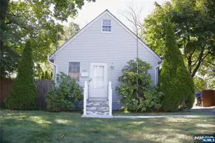 471 Ryders Ln, East Brunswick Township, NJ 08816 - Photo 1