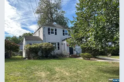 12 Lerome Place, Teaneck Township, NJ 07666 - Photo 1