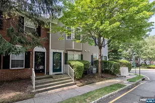 2120 Gunston Ct, Mahwah, NJ 07430 - Photo 1