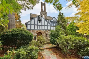 606 Standish Rd, Teaneck Township, NJ 07666 - Photo 1