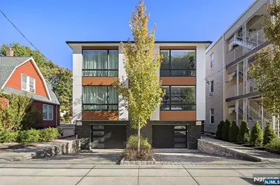 391 Undercliff Avenue B #B, Edgewater, NJ 07020 - Photo 1