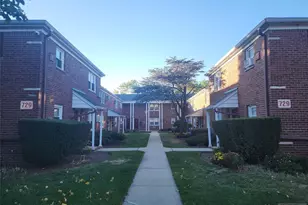 729 Broad Ave 8, Ridgefield, NJ 07657 - Photo 1