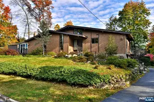 36 Circle Dr, Park Ridge, NJ 07656 - Photo 1