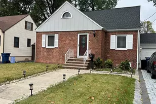 246 Ross, Hackensack, NJ 07601 - Photo 1