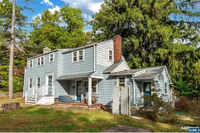 723 W Crescent Avenue, Allendale, NJ 07401 - Photo 1