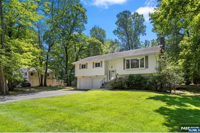 356 Allendale Avenue, Allendale, NJ 07401 - Photo 1