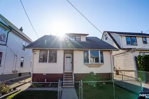 196 Hayward Pl, Wallington, NJ 07057 - Photo 1