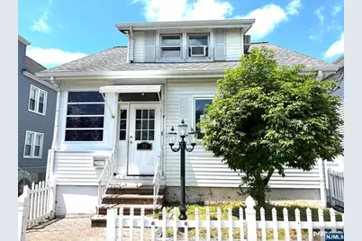 15 Morrissee Avenue, Wallington, NJ 07057 - Photo 1