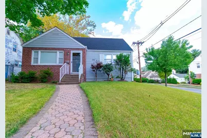284 Continental Avenue, River Edge, NJ 07661 - Photo 1