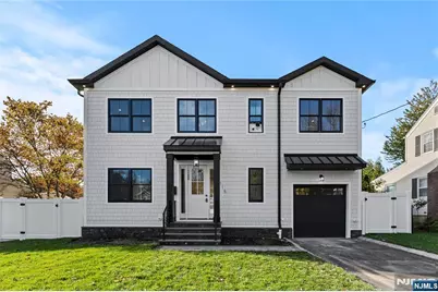 215 Kensington Road, River Edge, NJ 07661 - Photo 1