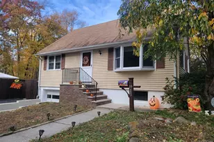 33 Oak St, Hillsdale, NJ 07642 - Photo 1