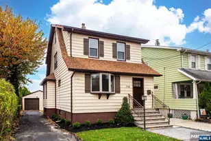 118 Rutherford Ave, Lyndhurst Township, NJ 07071 - Photo 1