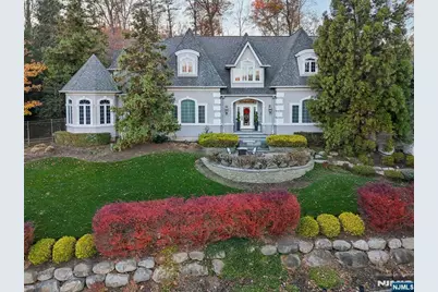 14 Henion Garden, Mahwah, NJ 07430 - Photo 1