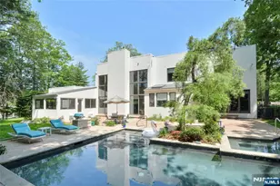 21 Hunter Ridge, Woodcliff Lake, NJ 07677 - Photo 1