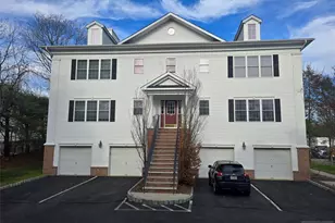 109 Hawthorne Ave 109 C, Park Ridge, NJ 07656 - Photo 1