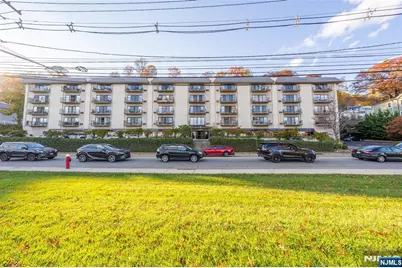 1150 River 3H #3H, Edgewater, NJ 07020 - Photo 1