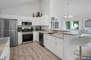 8 Caleb Ct 904, Hamburg, NJ 07419 - Photo 1