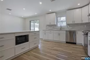 18 Ruth Ln, Demarest, NJ 07627 - Photo 1