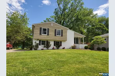 132 Chadwick Place, Glen Rock, NJ 07452 - Photo 1