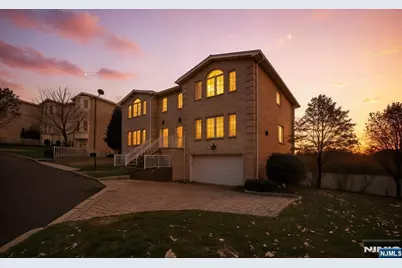 2 Kathleen Court C002 #C002, Ridgefield, NJ 07657 - Photo 1