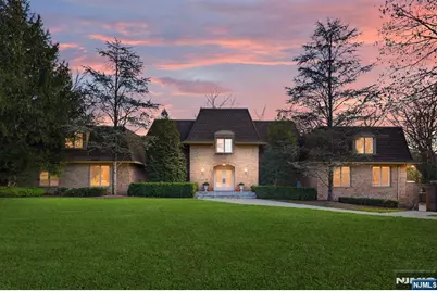 425 Saddle Back Trail, Franklin Lakes, NJ 07417 - Photo 1