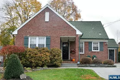 21 N Crest Drive, Cresskill, NJ 07626 - Photo 1