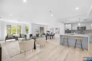 302 Smith Ct, Edgewater, NJ 07020 - Photo 1