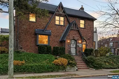 533 Highridge Avenue, Cliffside Park, NJ 07010 - Photo 1