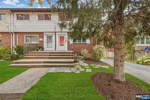 35 Edgewater, Edgewater, NJ 07020 - Photo 1